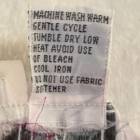 Bethany Plum Blouse. Size L. Front pocket on one side of chest. Buttons in back. - Picture 6 of 8